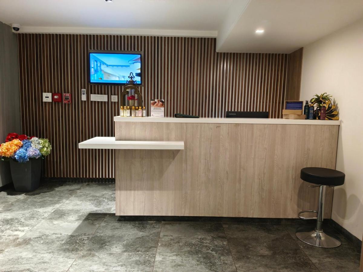 Bellevue Sarovar Premiere Junagadh Eksteriør billede